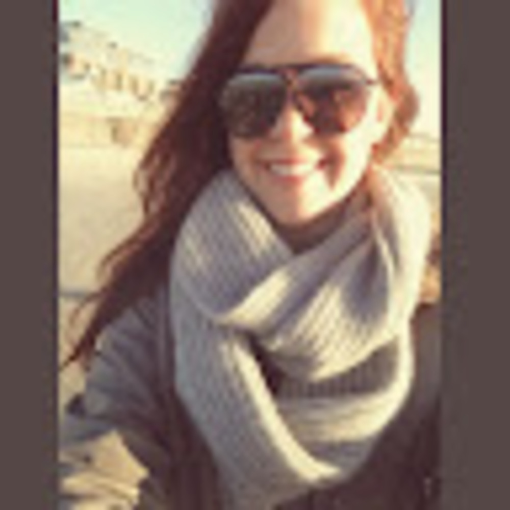 Meet your Posher, Crystal
